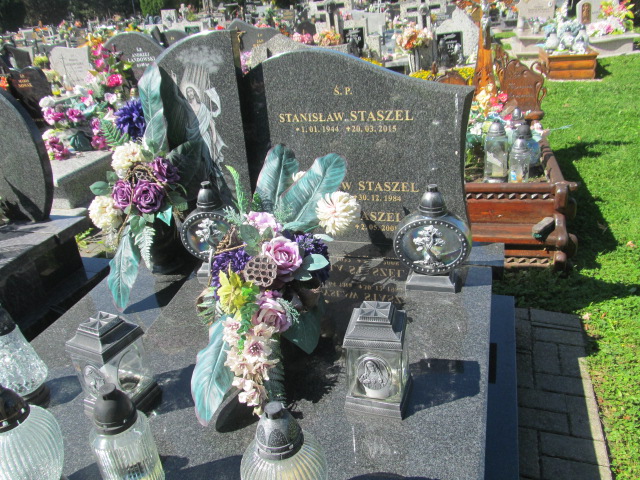 Grób Stanisław Staszel
